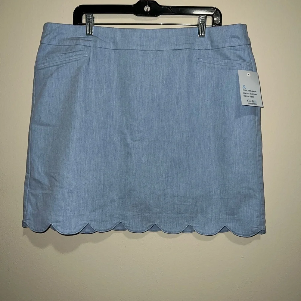 Women's Croft & Barrow® Effortless Stretch Scallop- Hem Skort 18 - Picture 3 of 6